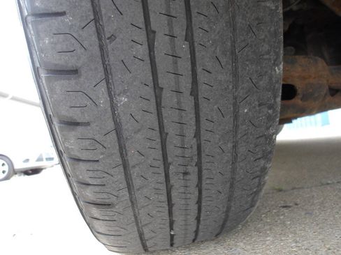 Used 2013 Chrysler Town & Country Touring-L w/ Driver Convenience Group FWD image 48