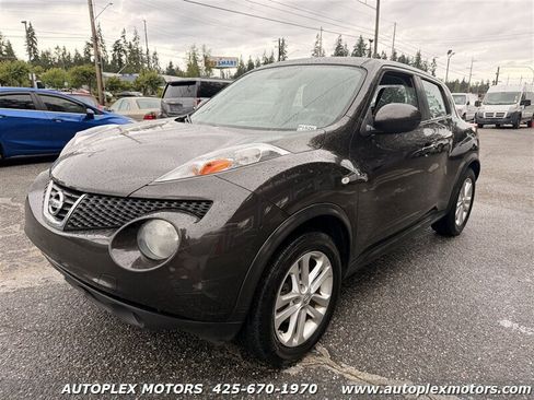 Used 2013 Nissan Juke S AWD/4WD image 3