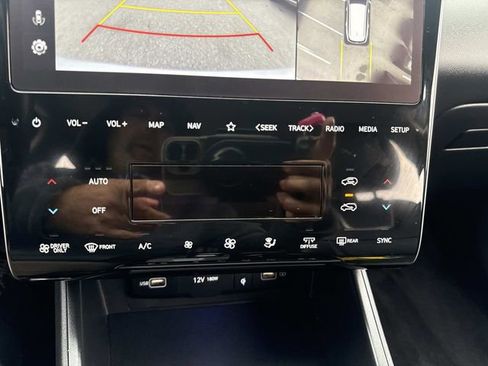 Certified 2022 Hyundai Tucson Limited image 27