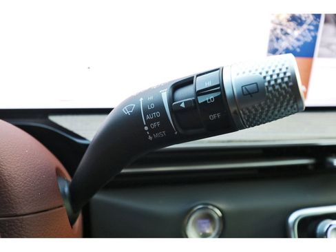 Used 2025 Genesis GV80 3.5T Prestige image 20