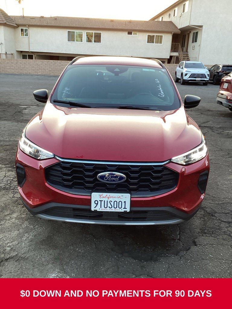 Used 2025 Ford Escape ST-Line AWD/4WD image 2