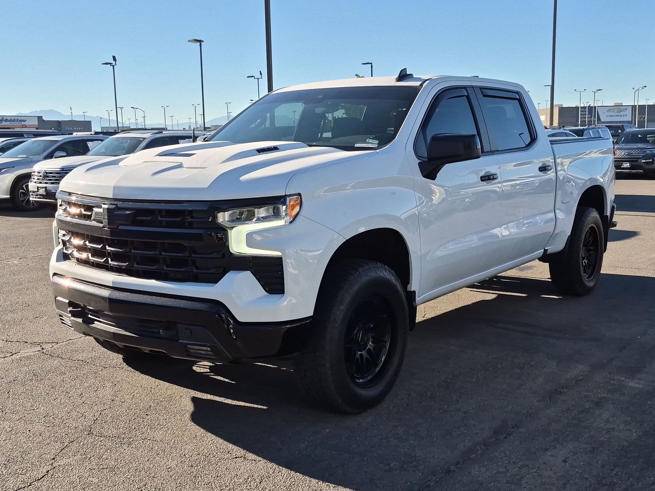 Used 2025 Chevrolet Silverado 1500 LT Trail Boss w/ Convenience Package II AWD/4WD image 11