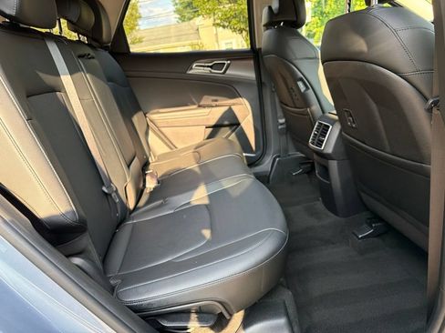 Certified 2023 Kia Sportage EX FWD image 28