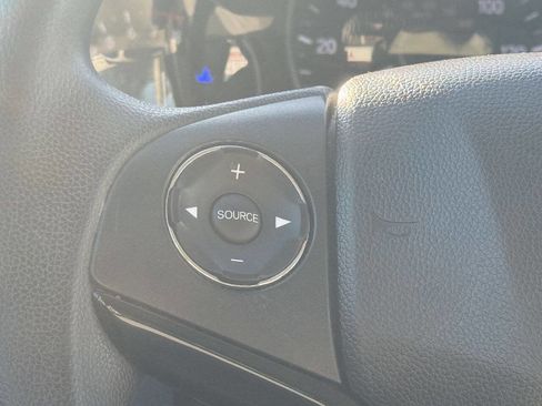 Used 2018 Honda HR-V LX image 23