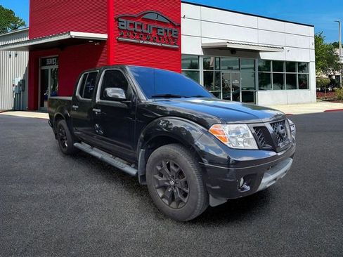 Used 2019 Nissan Frontier SV w/ Value Truck Package RWD image 2