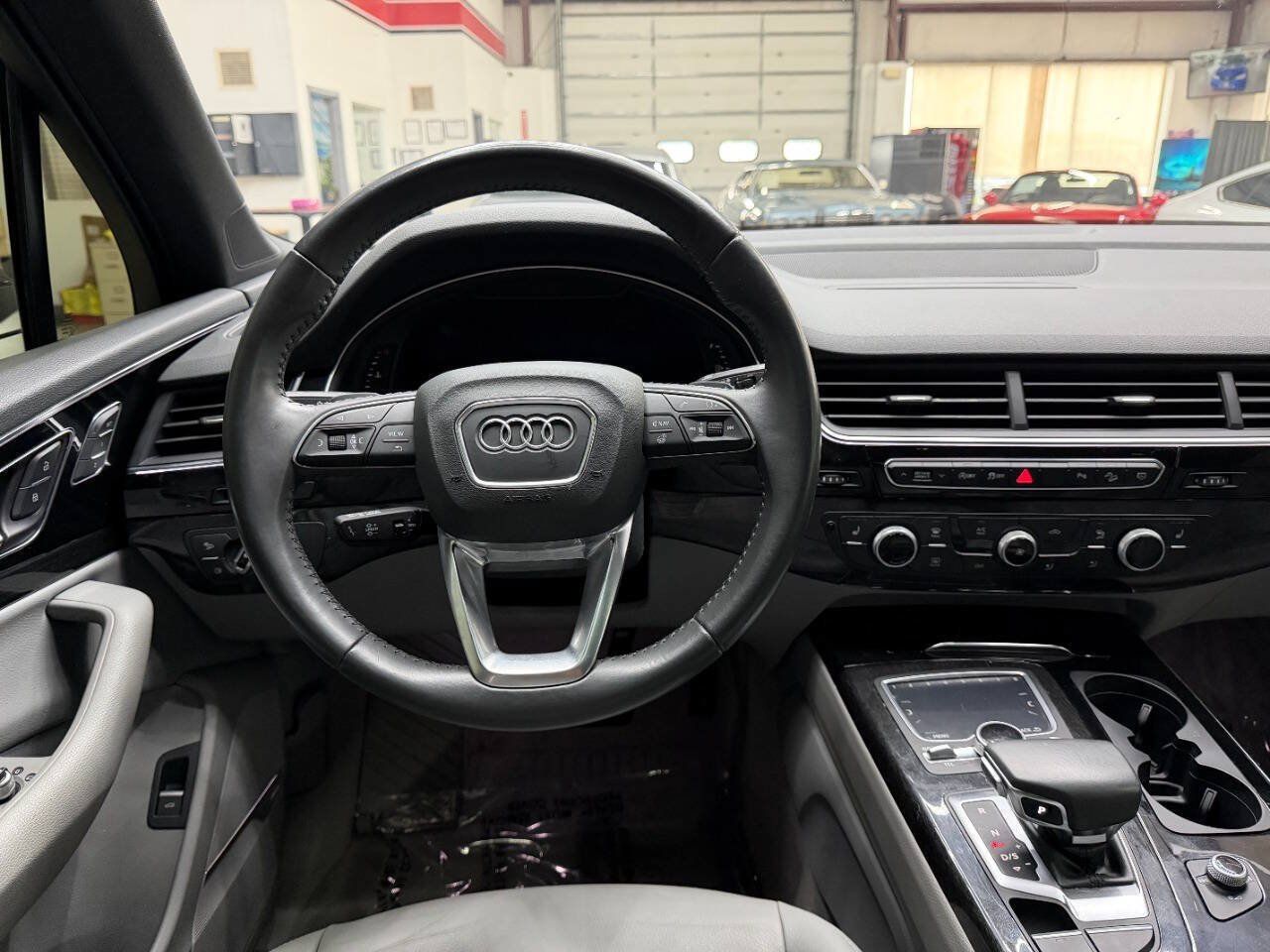 Used 2018 Audi Q7 3.0T Premium Plus w/ Premium Plus Package AWD/4WD image 22