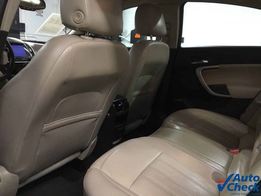 Used 2017 Buick Regal Premium w/ Driver Confidence Package #1 FWD image 28