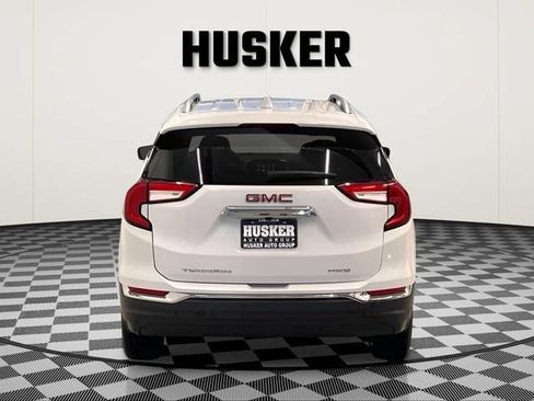 Certified 2024 GMC Terrain SLT AWD/4WD image 2