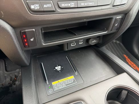 Certified 2024 Honda Passport TrailSport image 36