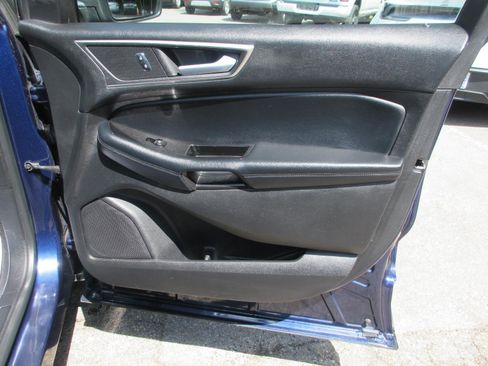Used 2016 Ford Edge SEL w/ Equipment Group 201A AWD/4WD image 27
