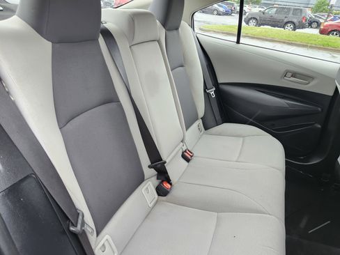 Used 2022 Toyota Corolla LE FWD image 18