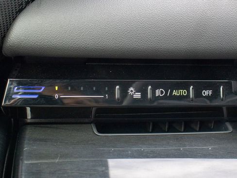 Used 2024 BMW 530i image 28