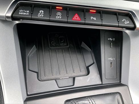 Used 2025 Audi Q3 2.0T Premium w/ Convenience Package image 15