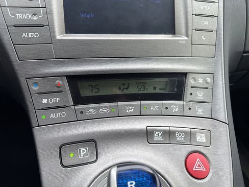 Used 2013 Toyota Prius Two FWD image 42