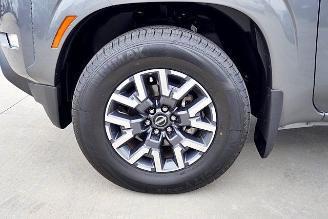 Certified 2024 Nissan Frontier SL w/ Technology Package RWD image 14