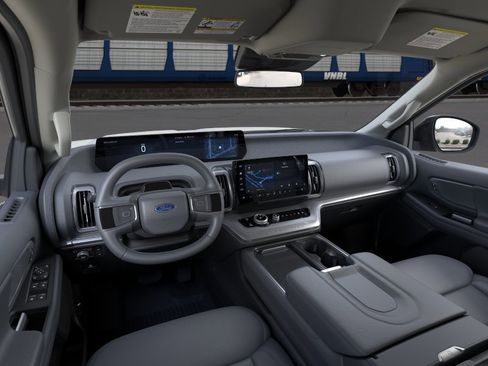 New 2026 Ford Expedition Active AWD/4WD image 9