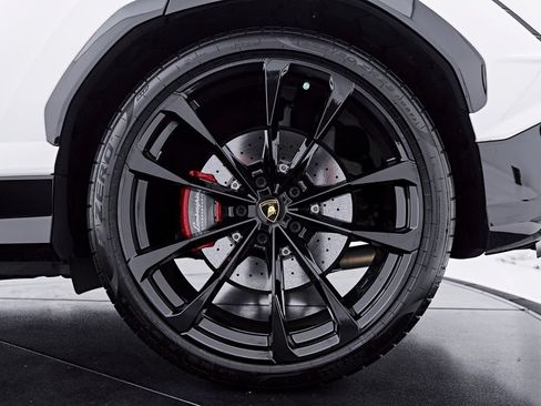 Used 2023 Lamborghini Urus S AWD/4WD image 27