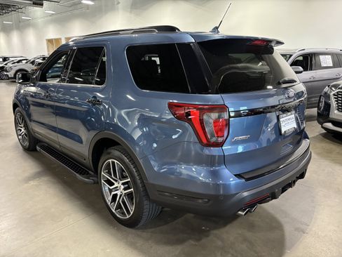 Used 2018 Ford Explorer Sport w/ Equipment Group 401A AWD/4WD image 5