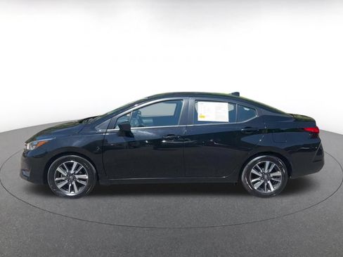 Used 2025 Nissan Versa SV FWD image 7