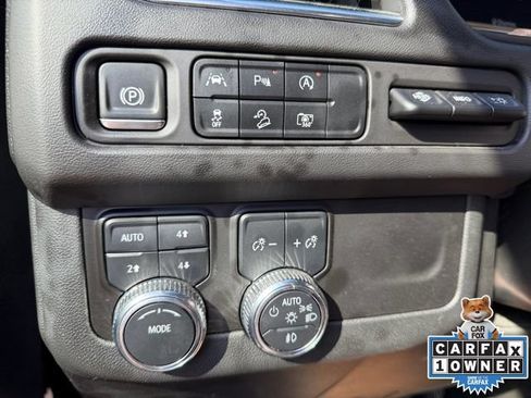 Used 2024 GMC Yukon AT4 w/ Technology Package AWD/4WD image 10