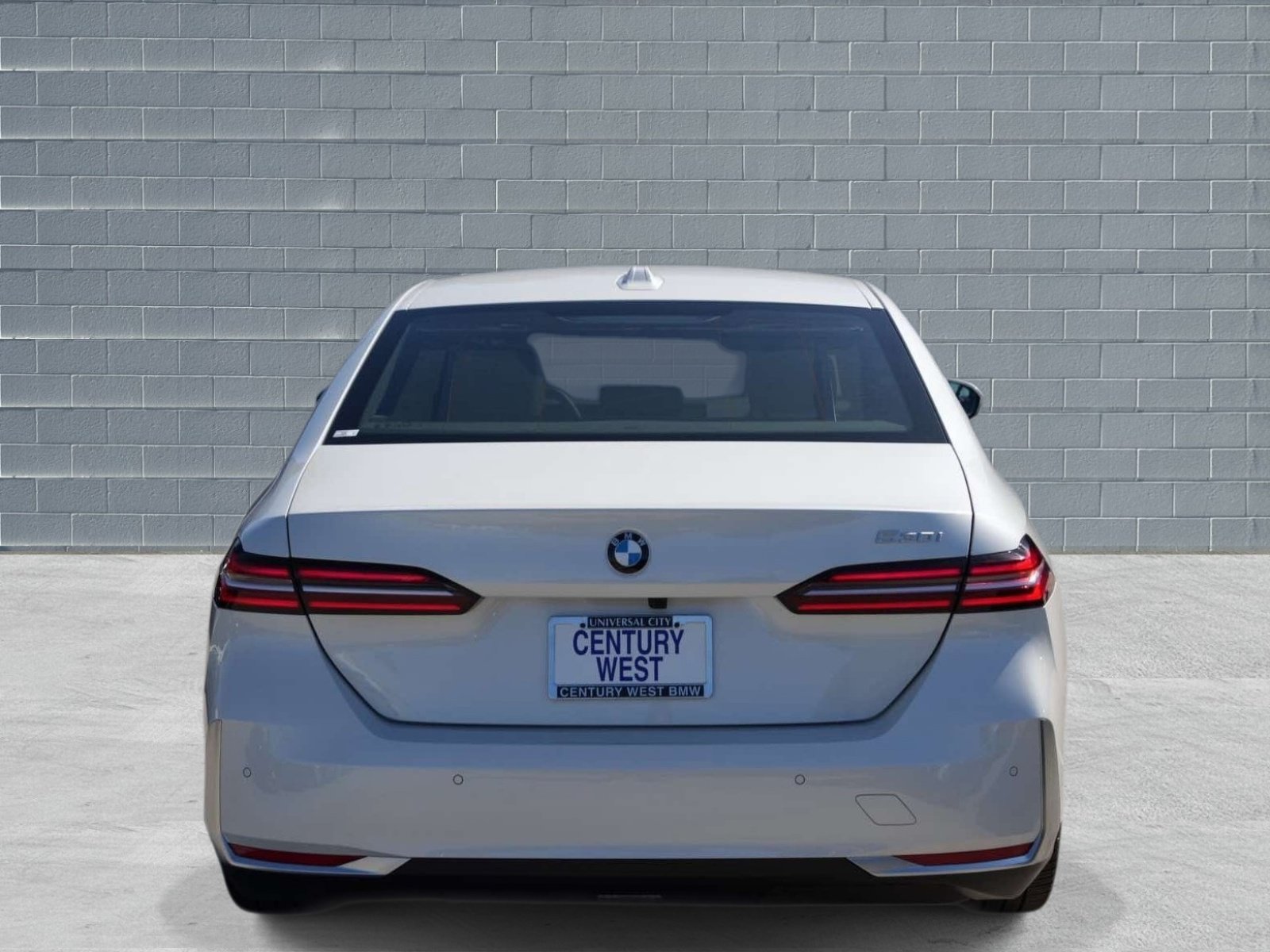 Used 2026 BMW 530i RWD image 4
