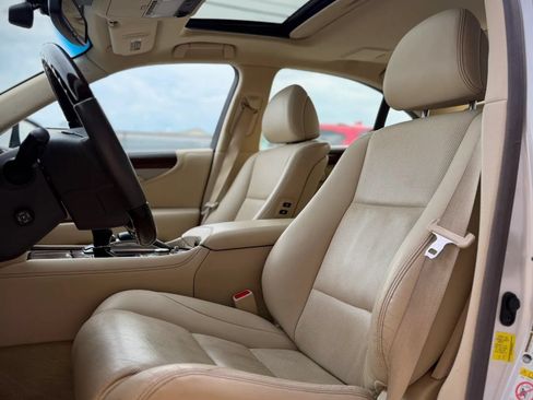 Used 2017 Lexus LS 460 AWD w/ Comfort Package image 8