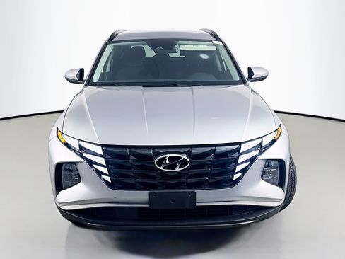 Used 2024 Hyundai Tucson SEL FWD image 2