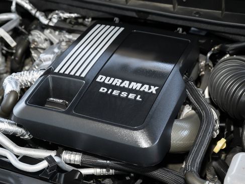 Used 2021 Chevrolet Silverado 1500 LT image 18