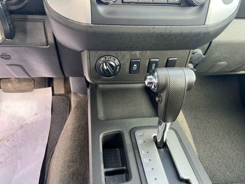 Used 2013 Nissan Frontier SV image 16