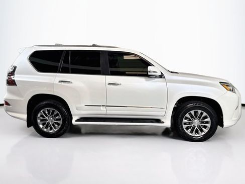 Used 2016 Lexus GX 460 Luxury AWD/4WD image 4