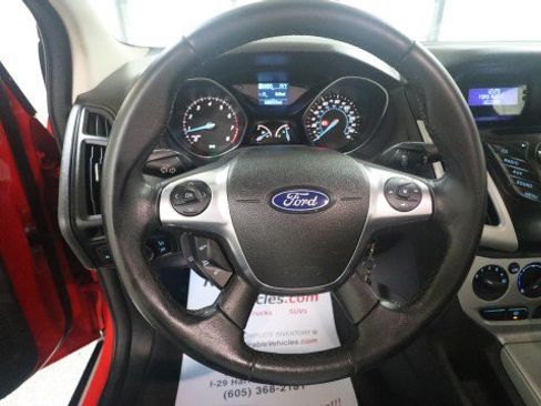 Used 2012 Ford Focus SE w/ SE Sport Pkg FWD image 15