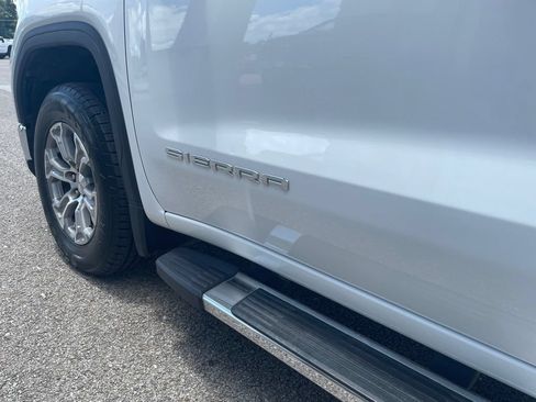 Used 2023 GMC Sierra 1500 SLT w/ SLT Convenience Package AWD/4WD image 14