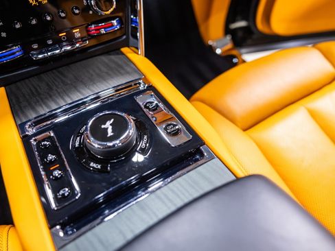 Used 2022 Rolls-Royce Cullinan AWD/4WD image 45