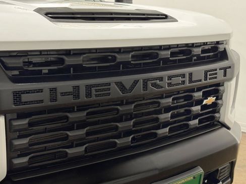 Used 2023 Chevrolet Silverado 2500 W/T AWD/4WD image 36