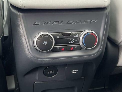 New 2026 Ford Explorer Platinum image 16