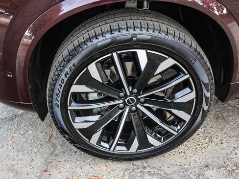 New 2026 Volvo XC90 B5 Plus image 15