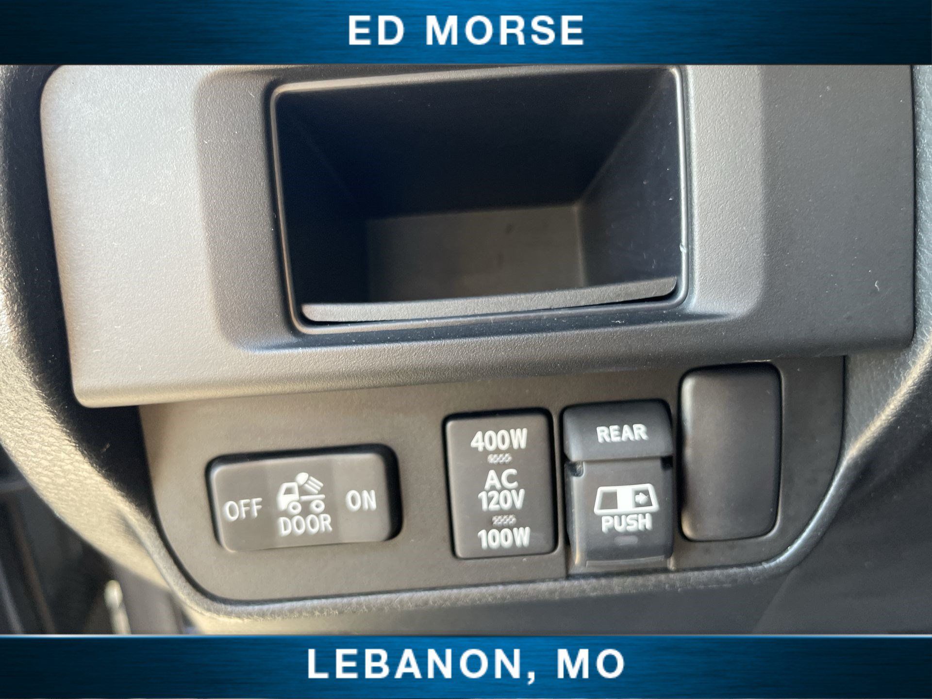Used 2017 Toyota Tacoma TRD Sport w/ Tow Package (A/T) AWD/4WD image 17