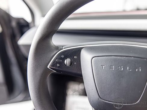 Used 2025 Tesla Model 3 Long Range RWD image 22