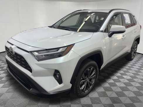Used 2025 Toyota RAV4 XLE Premium AWD/4WD image 3