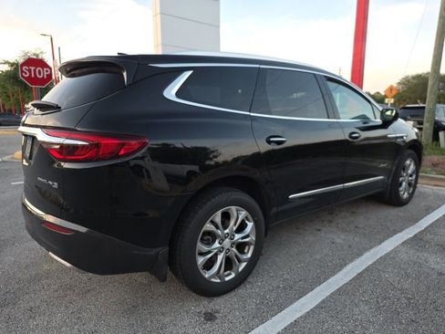 Used 2018 Buick Enclave Avenir w/ Avenir Technology Package AWD/4WD image 4