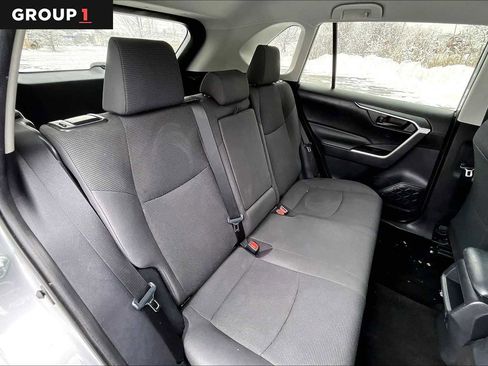 Certified 2019 Toyota RAV4 LE image 20