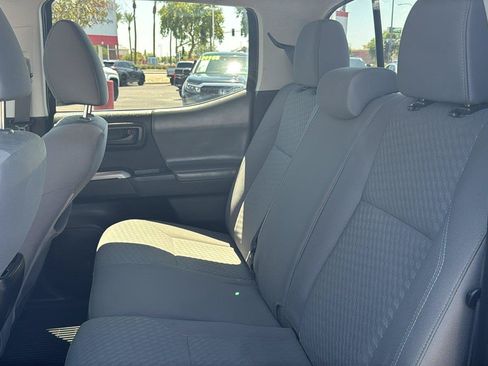 Used 2022 Toyota Tacoma SR5 RWD image 29