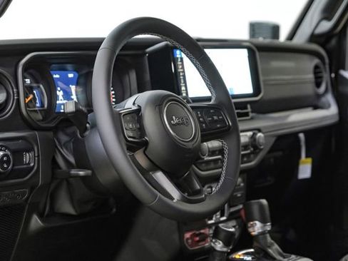 Used 2025 Jeep Gladiator Rubicon w/ Safety Group image 53