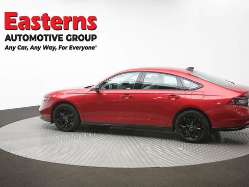 Used 2025 Honda Accord SE image 61