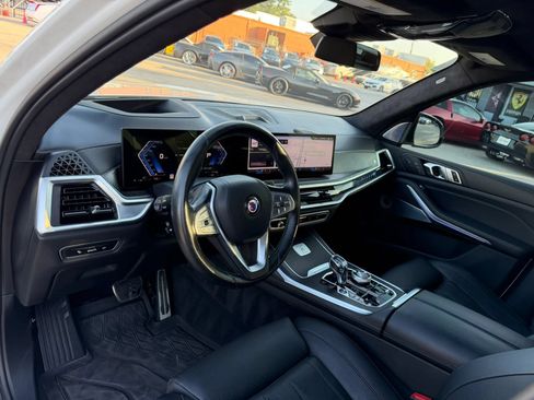 Used 2024 BMW ALPINA XB7 AWD/4WD image 21