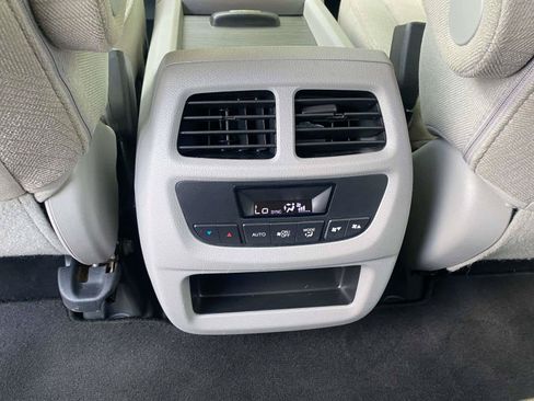Used 2017 Honda Pilot EX image 28