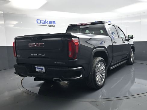 Used 2023 GMC Sierra 1500 Denali w/ Denali Reserve Package AWD/4WD image 8