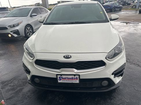 Used 2020 Kia Forte LXS image 2