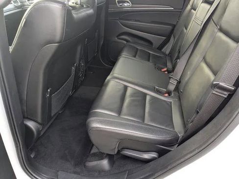 Certified 2022 Jeep Grand Cherokee Limited AWD/4WD image 25