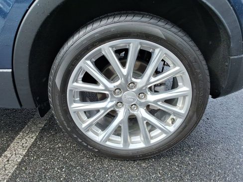 Used 2021 Cadillac XT4 Premium Luxury w/ LPO, Radiant Package image 11